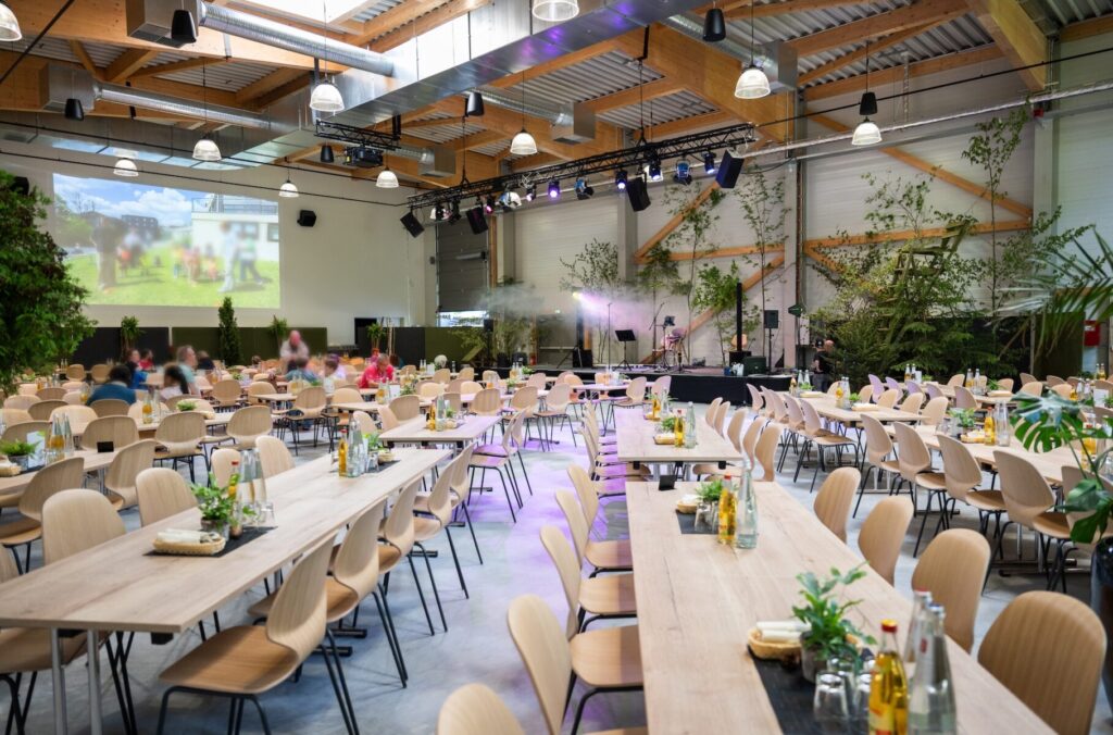 Tagungen gedeckter Tisch